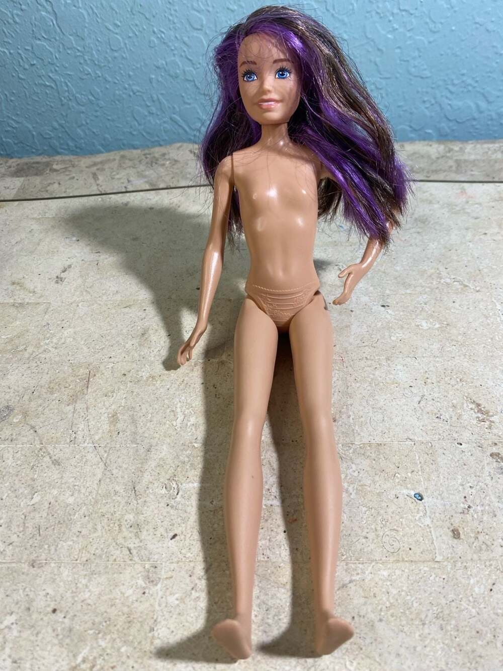 Mattel Barbie Skipper Sister Doll Brunette Hair with Purple Streaks 2010 Nude